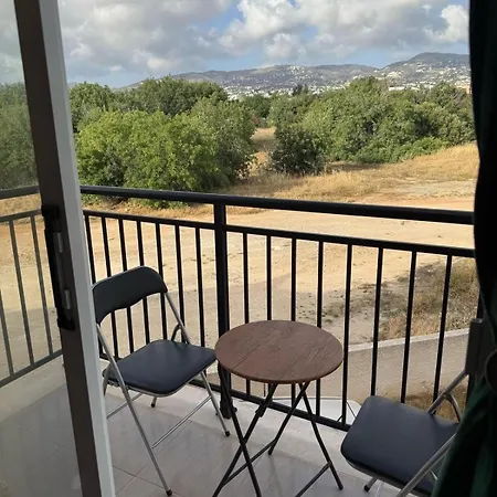 Appartement Quiet 2br Flat In Kissonerga
