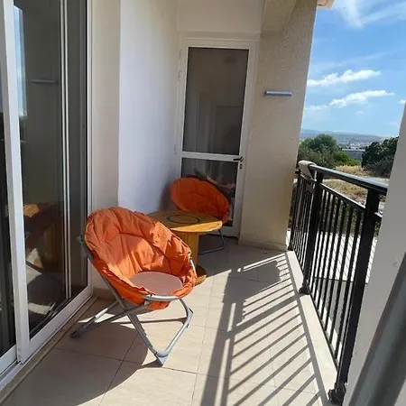 Appartement Quiet 2br Flat In Kissonerga