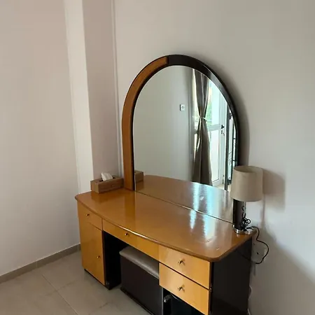 Quiet 2br Flat In דירה קיסונרגה