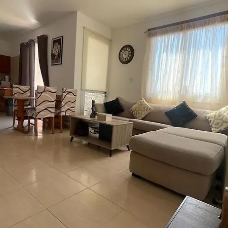 Quiet 2br Flat In Appartement